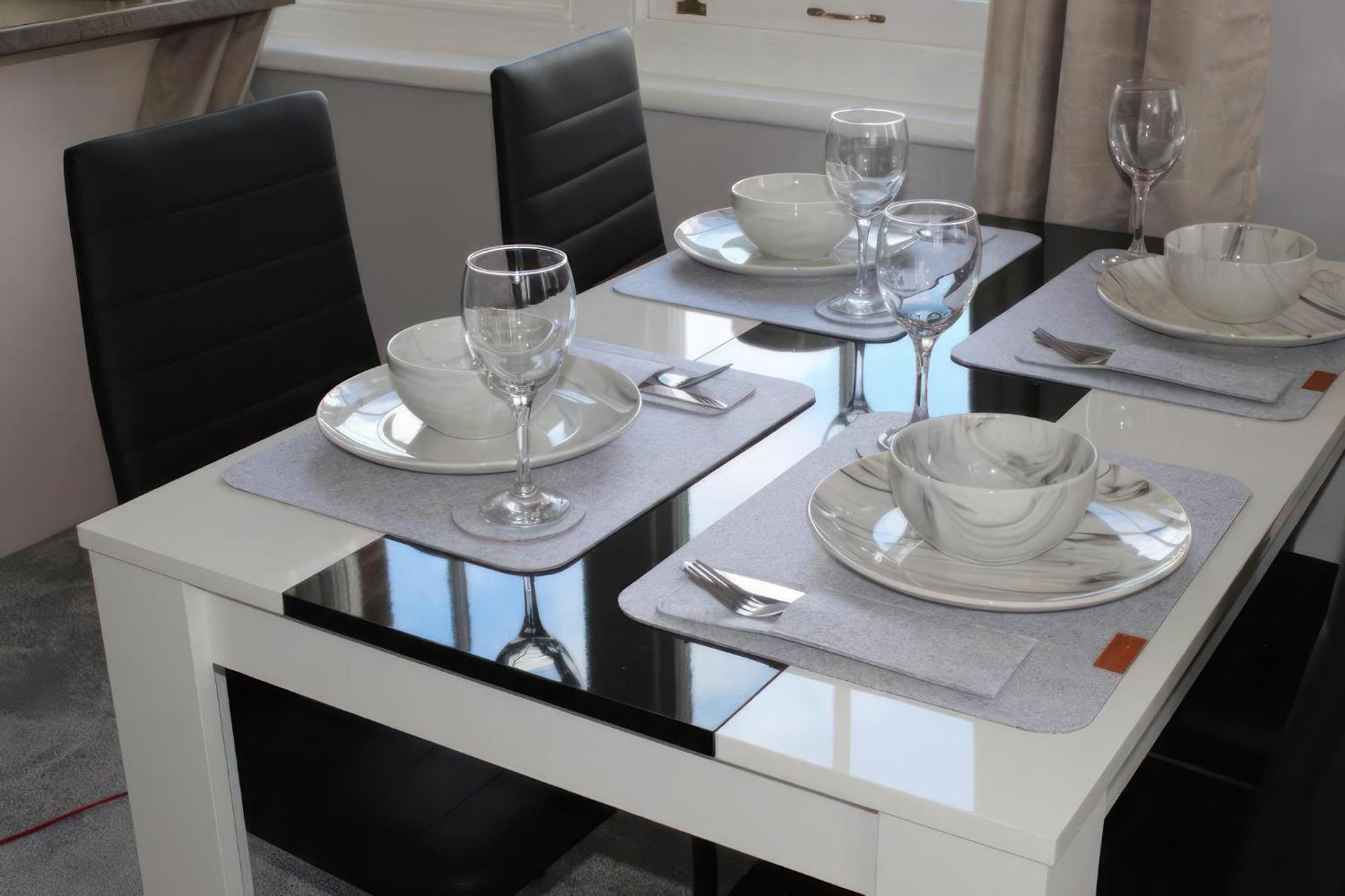 Lovely 2 Bed 2 Bath Flat With Free Parking Poole Zewnętrze zdjęcie