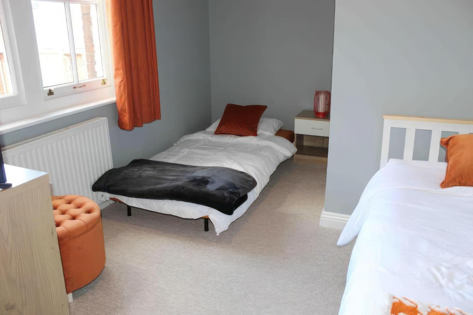 Lovely 2 Bed 2 Bath Flat With Free Parking Poole Zewnętrze zdjęcie